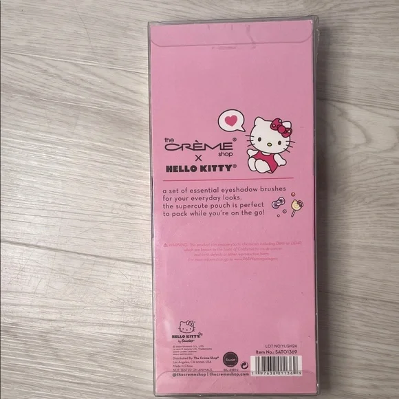🩷 The Crème Shop x Hello Kitty Make Up Brushes And Lip Care Bundle Brand New 🩷 - Picture 11 of 13